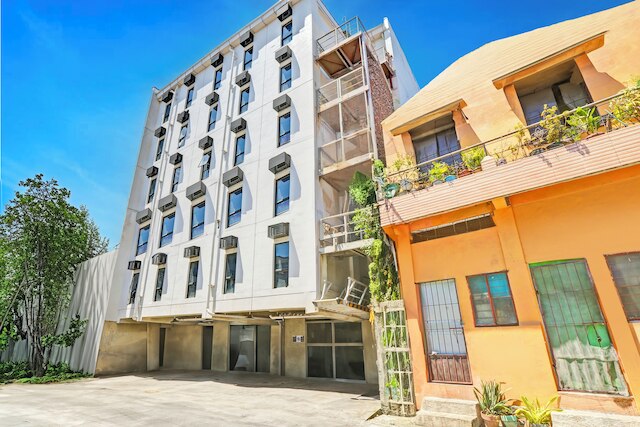 マイタウン マドリード, クラッシー ホステル バンクベッド マカティ メトロ マニラ