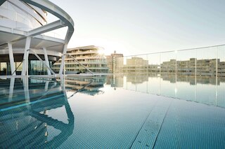 ア バイ アディナ ウィーン ドナウ