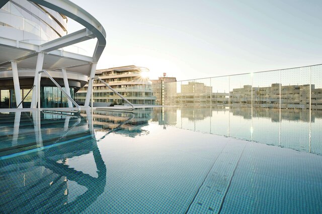 ア バイ アディナ ウィーン ドナウ