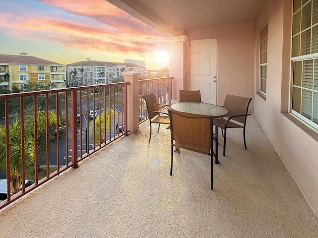 ウォーク トゥ エピック ユニバース アンド オレンジ カウンティ コンベンション センター フロム ディス コンド