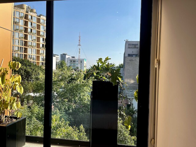 スタニング ロフト ウィズ パーフェクト デコ イン ローマ ノルテ