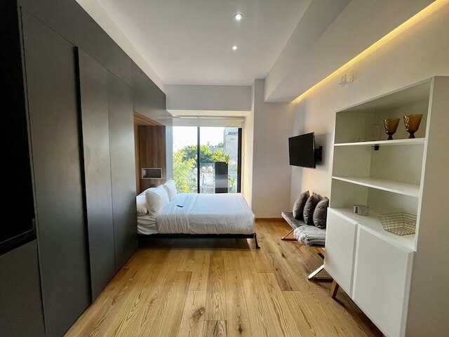 スタニング ロフト ウィズ パーフェクト デコ イン ローマ ノルテ