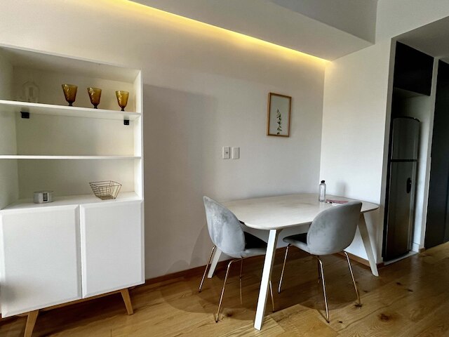 スタニング ロフト ウィズ パーフェクト デコ イン ローマ ノルテ