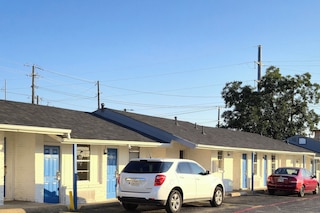 コール マナー モーテル バイ OYO ラブ フィールド マーケット センター