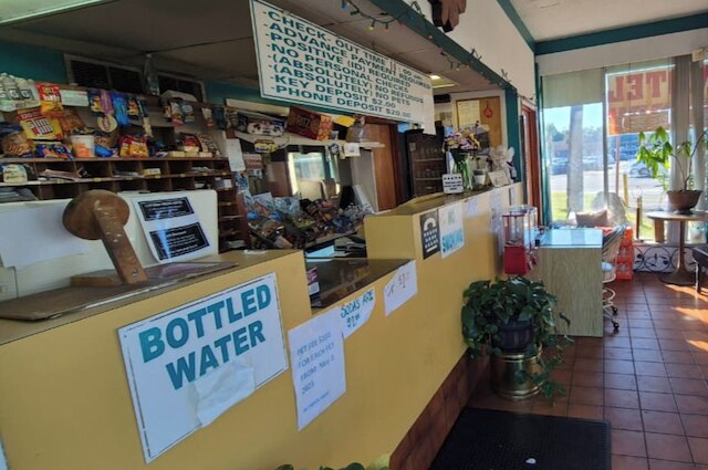 アロー モーテル バイ OYO ニア ダウンタウン