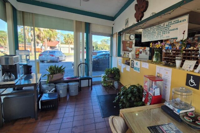 アロー モーテル バイ OYO ニア ダウンタウン