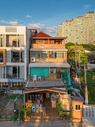 マリーナ x インフィニティスカイ