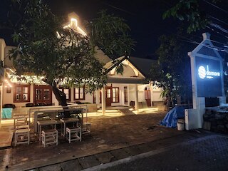 ドモーレ ライフスタイル ホテル & カフェ