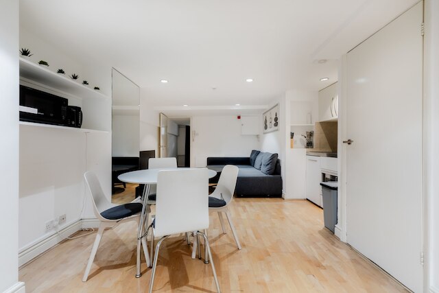 フェアヘイゼル ガーデンズ スタジオ