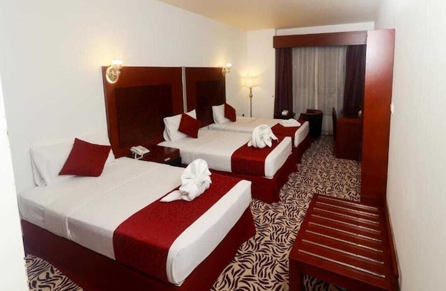 MRA グランド ホテル