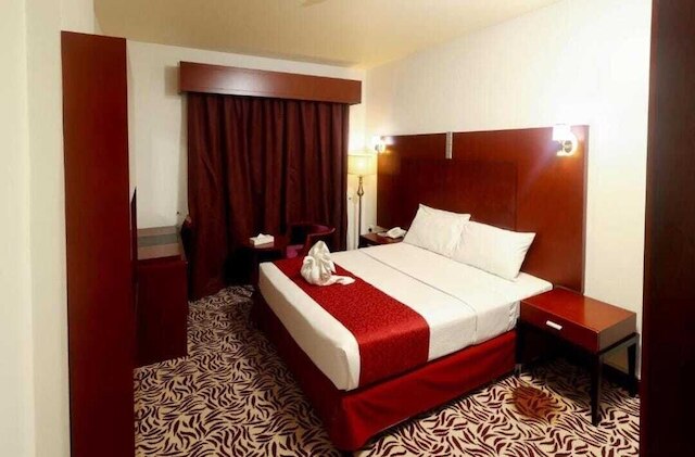 MRA グランド ホテル