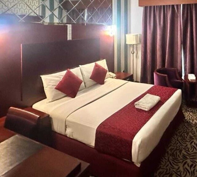 MRA グランド ホテル