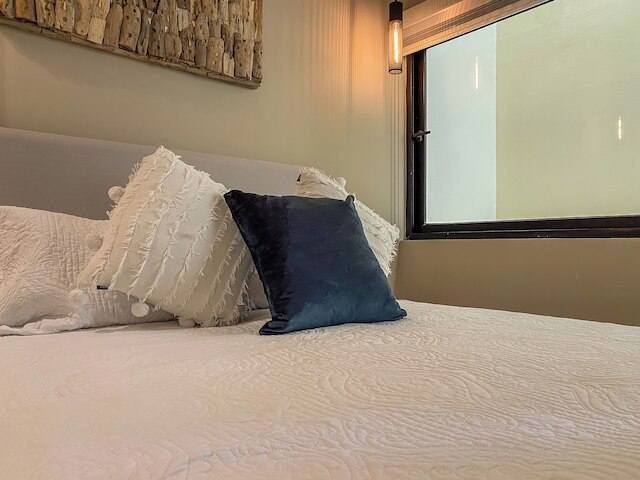 ヤシュチェ バイ アンディアニ トラベル