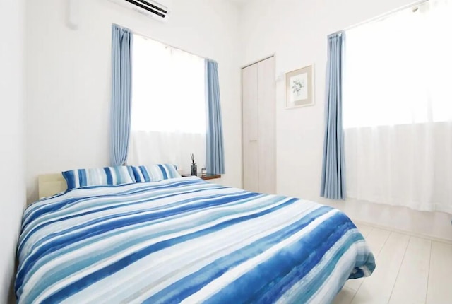 西新宿五丁目駅から徒歩5分