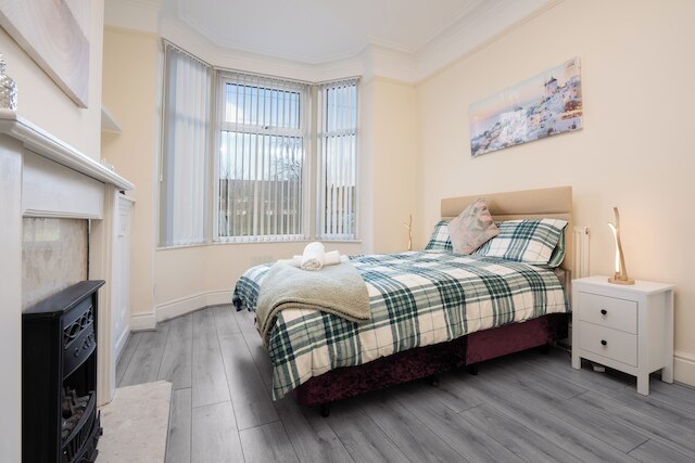 スペーシャス 4 ベッドルーム マンチェスター リトリート ウィズ ガーデン