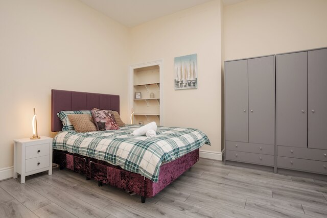 スペーシャス 4 ベッドルーム マンチェスター リトリート ウィズ ガーデン