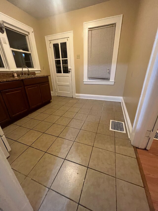 カラン ラグジュアリー アパートメント