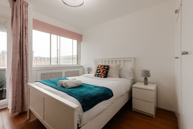 ラグジュアリー ロンドン アパートメント ウィズ シティ ビューズ