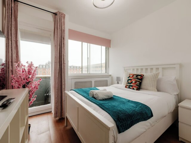 ラグジュアリー ロンドン アパートメント ウィズ シティ ビューズ