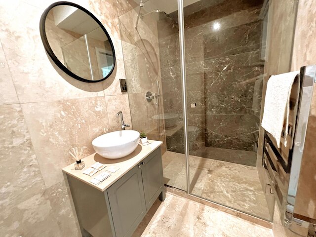 セルフ チェックイン 1ベッドルーム リファービッシュド アパートメント