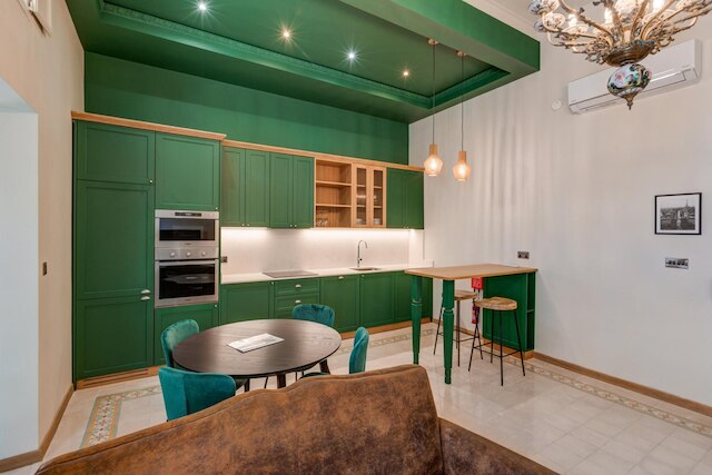 スペーシャス アパートメント ウィズ パティオ アンド ワークスペース