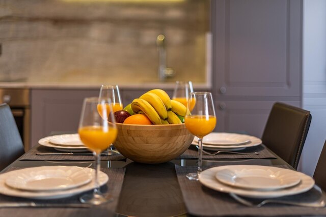 スクエア アンド シー ビューズ - 1 ベッドルーム ウィズ エンスイート