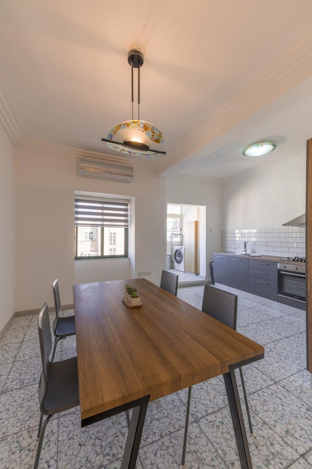 ラージ シー ビュー 2 ベッドルーム アパートメント