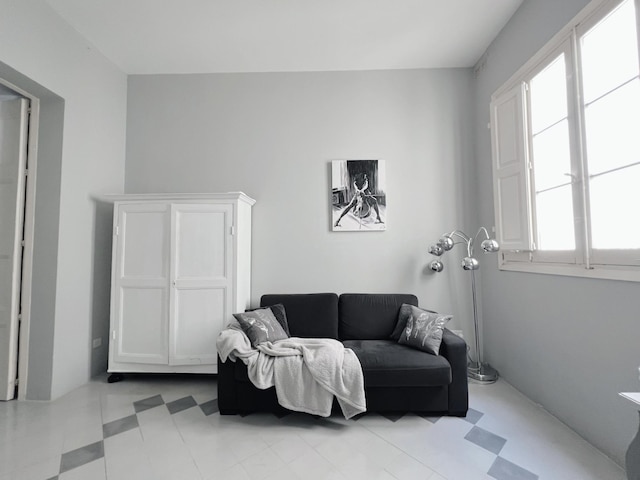 スペーシャス 1 ベッドルーム アパートメント オン チャーミング ストリート