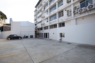 185 @ スラウォン ホテル