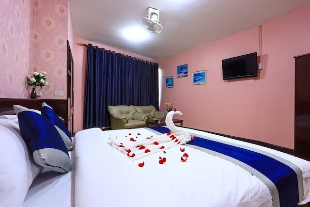 ナイン ブルー ブティック