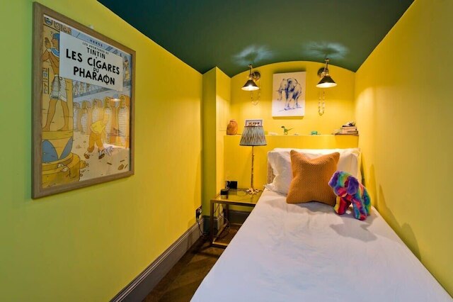 カラフル 3 ベッド ケンジントン ガーデン フラット