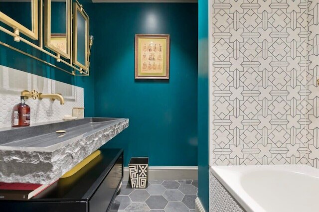 カラフル 3 ベッド ケンジントン ガーデン フラット