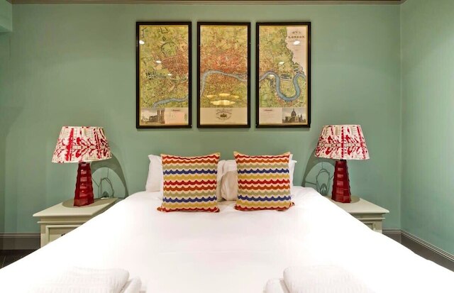 カラフル 3 ベッド ケンジントン ガーデン フラット