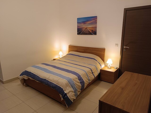 ユニバーシティ ハイツ 2 ベッドルーム コージー アパートメント