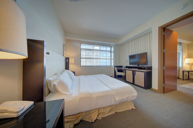 AKA ブリッケル ハイ フロア フリー パーキング バイ パレルモ ホーム