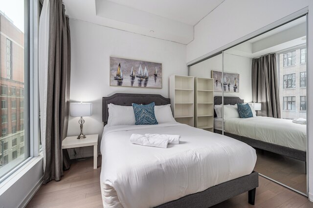 RS スイーツ - ファッション ディストリクト