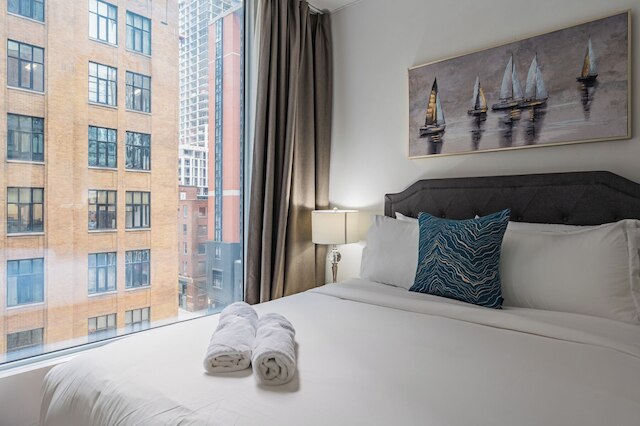 RS スイーツ - ファッション ディストリクト