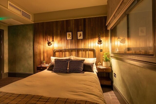 ザ ウルフパック イン