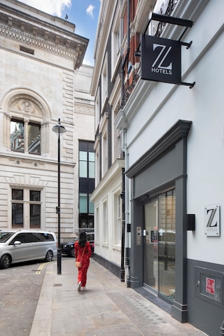 ザ ホテル レスター スクエア