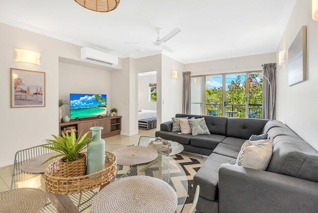 パームビュー - 9 プールズ BBQ ジム