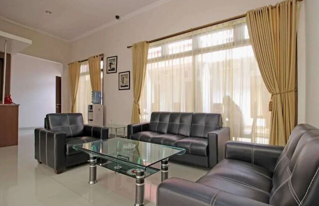 キャピタル O G-ハンス レジデンス