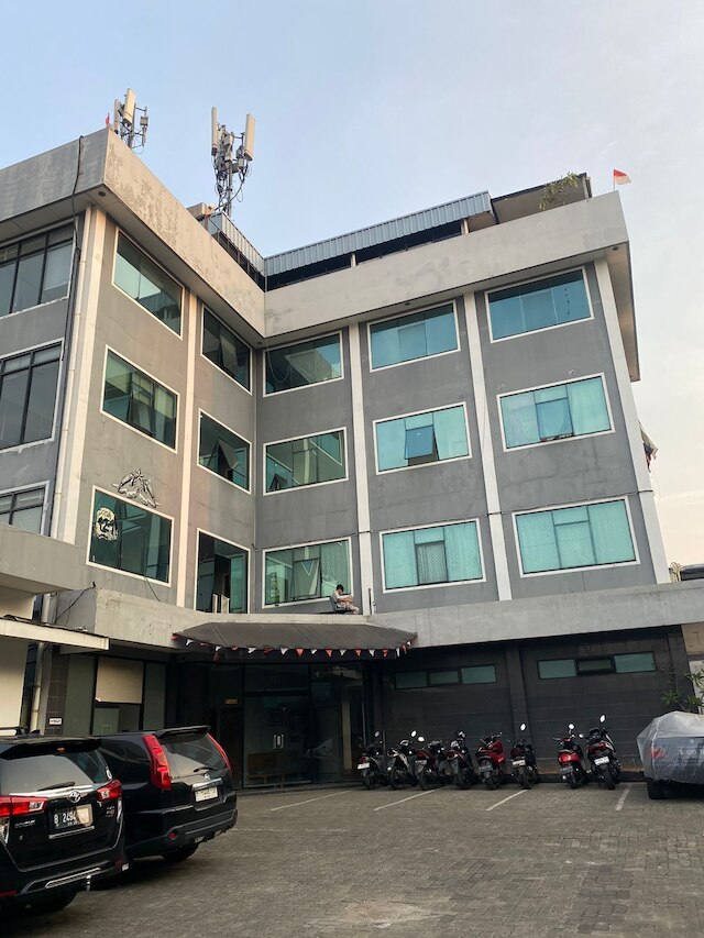 ホテル O パルメラ ニア ビヌス ユニバーシティ フォーマリー ウィスマ バンゴ