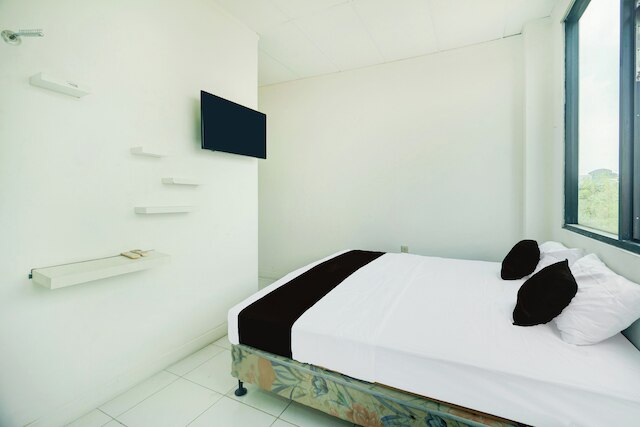 ホテル O パルメラ ニア ビヌス ユニバーシティ フォーマリー ウィスマ バンゴ