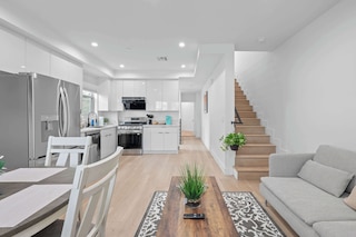 ノット アフェクテッド バイ ザ ファイア/モダン 5ベッドルーム ホーム ウィズ フル アメニティーズ & パーキング #2