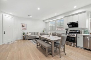 ノット アフェクテッド バイ ザ ファイア/モダン スペーシャス ホーム ウィズ パーキング & フリー エクイップド キッチン #3