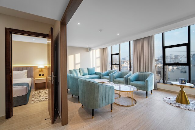 グランド アンバサダー ホテル