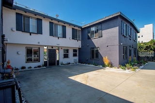 カサス オン コルドバ ストリート