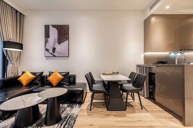 エミリー マディソン ラグジュアリー ホーチミン センター