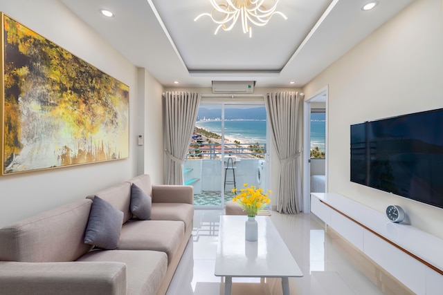 ザ ミン ホームズ