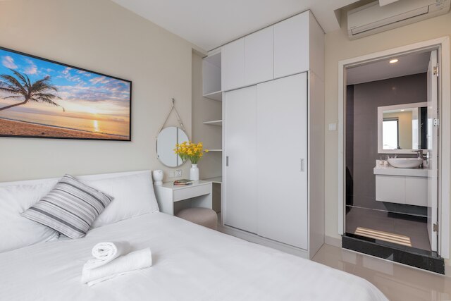 ザ ミン ホームズ